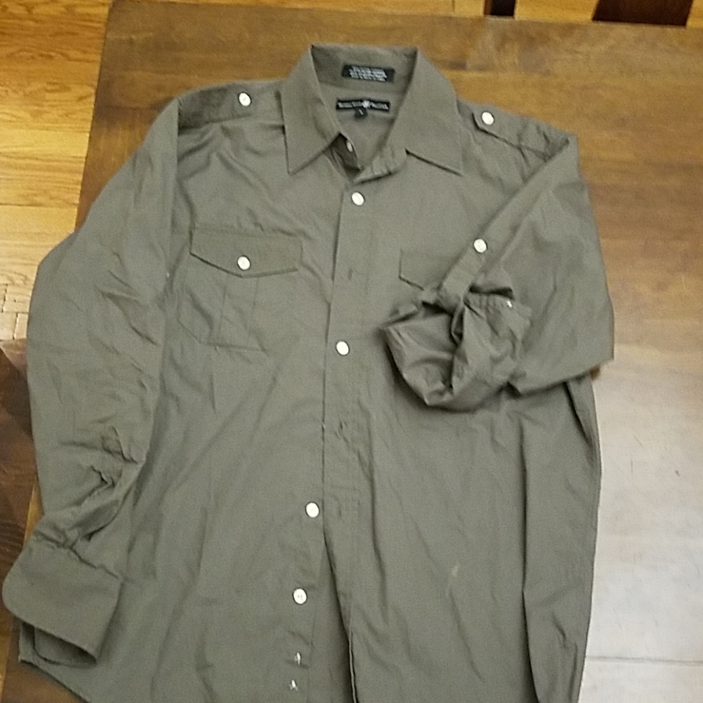Beverly Hills Polo Club green button down